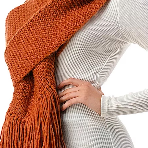 Marcus Adler Women's Ultra Soft Fringe-Trim Winter Scarf orange - Picture 3 of 4